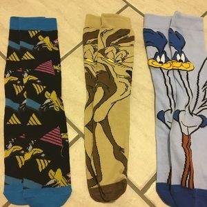 3 pair Looney tunes socks (men’s or women’s)